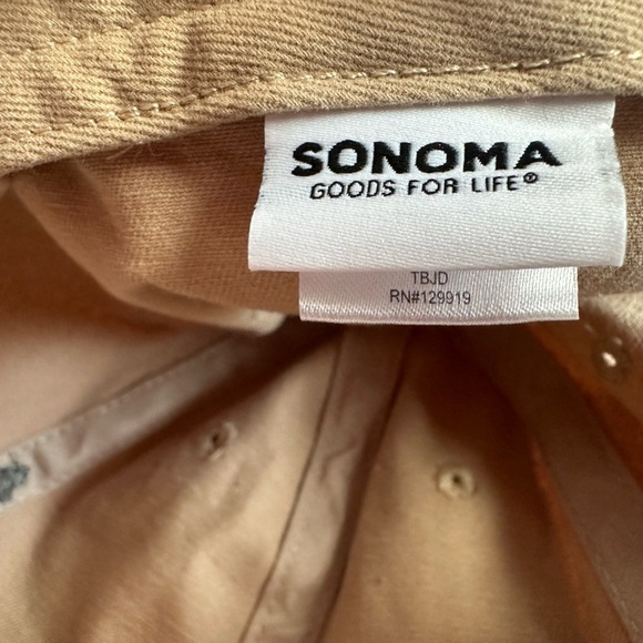 Sonoma Unisex 100% cotton embroidered tan cap with adjustable strap - Picture 4 of 5